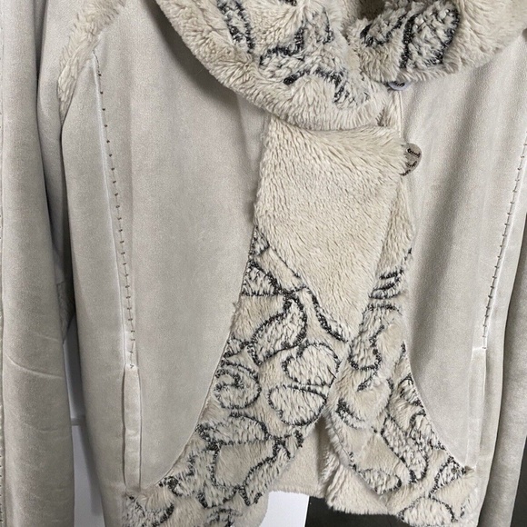 Elisa Cavaletti Daniela Dallavalle teddy jacket sz S beige Made in Italy - Picture 8 of 14